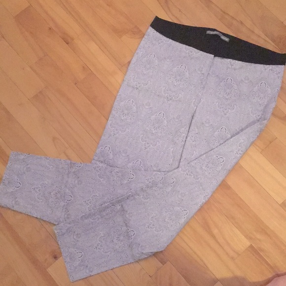 Smart Set, black-white Capri pants in size 8 - Picture 1 of 7